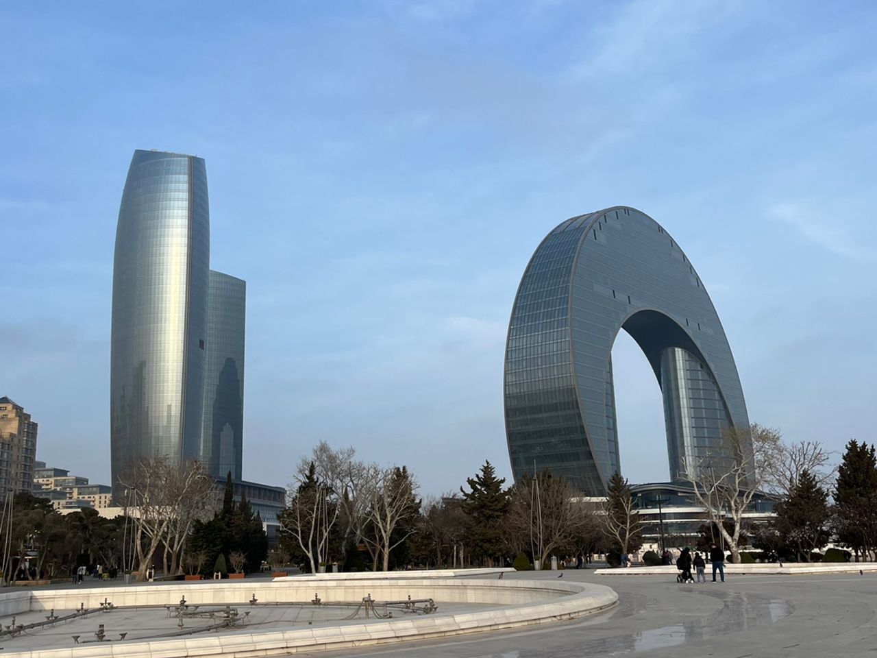 Дневная обзорная экскурсия по современному Баку - индивидуальная экскурсия в Баку длительностью 4 часа с количеством участников до 4 человек цена экскурсии 70€