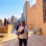 Далер , гид  в Самарканде