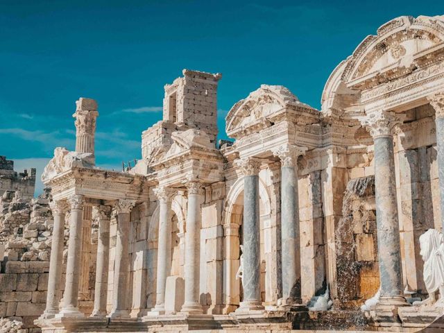 Экскурсия из Кемера в Сагалассос, пещеру Инсую и водопад Куршунлу