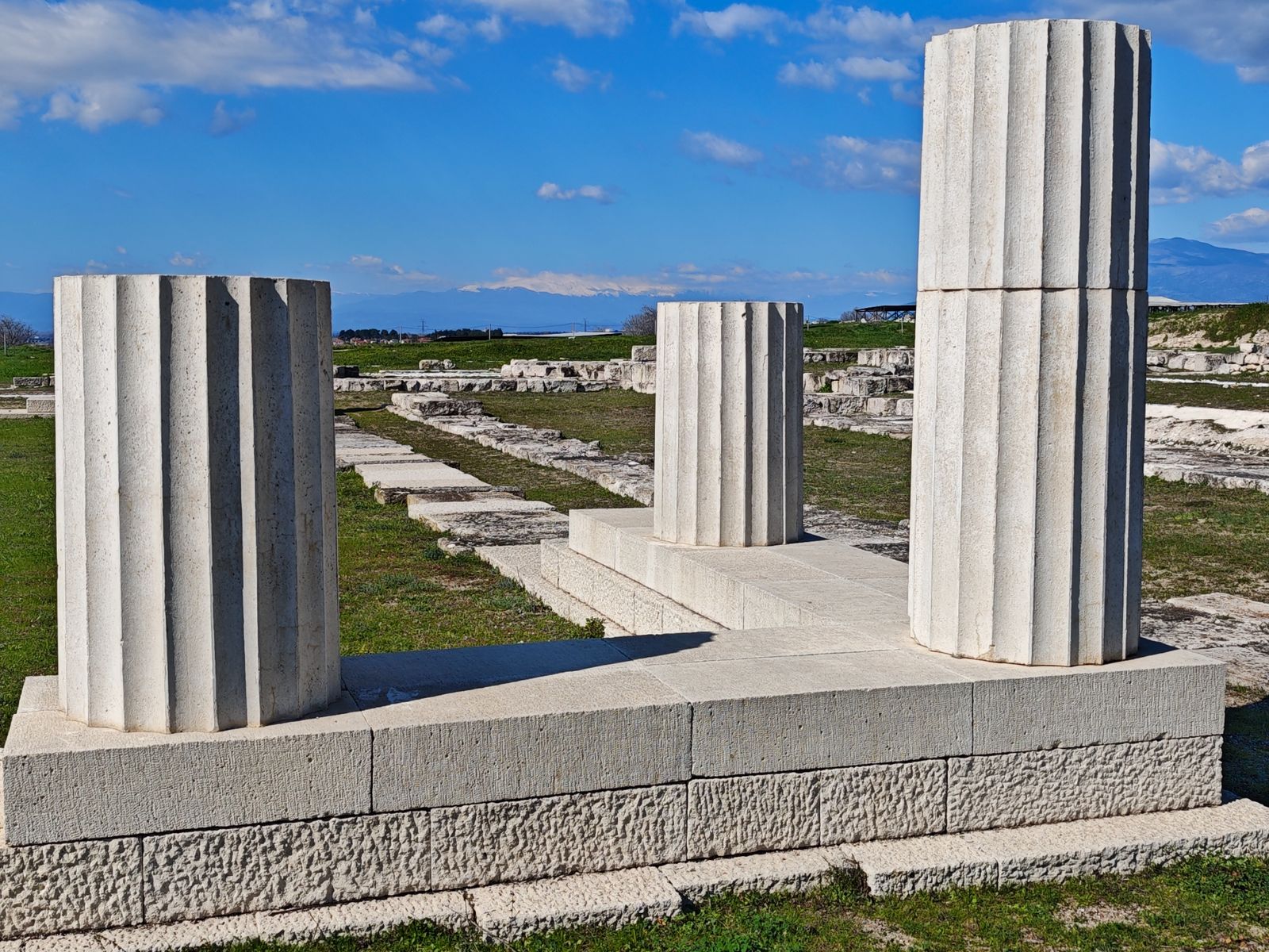 Археологическое место дворца Пеллы