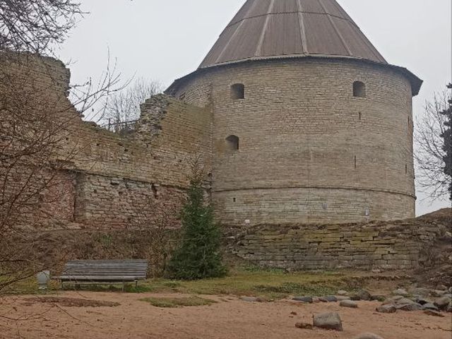 Тур на 3 дня от крепостей Средневековья к бетонным укрытиям XX в. — фото 2