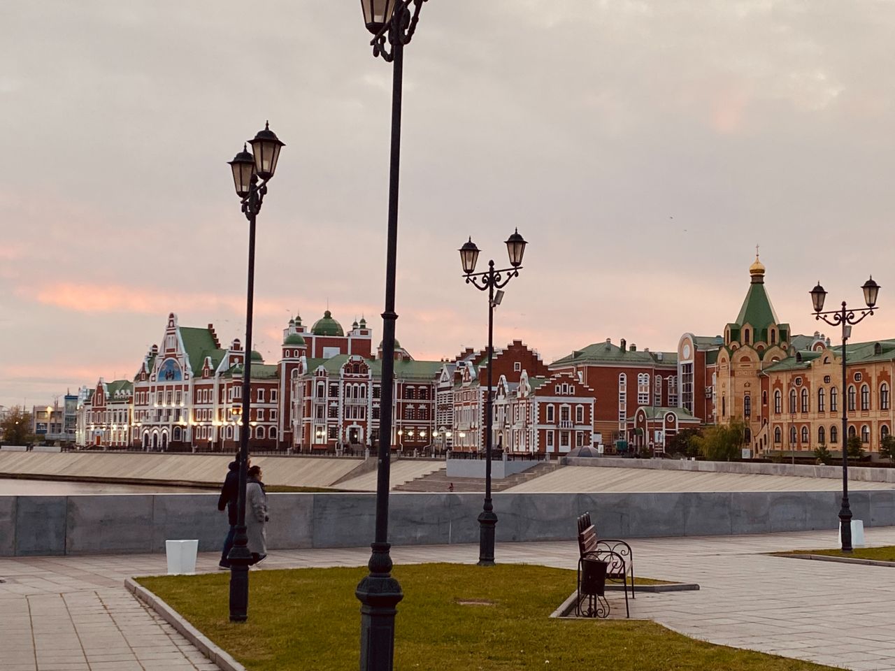 Экскурсия из Казани в Йошкар-Олу — город чудес земли древних мари - индивидуальная экскурсия в Казани на машине гида длительностью 9 часов с количеством участников до 4 человек цена экскурсии 26700₽