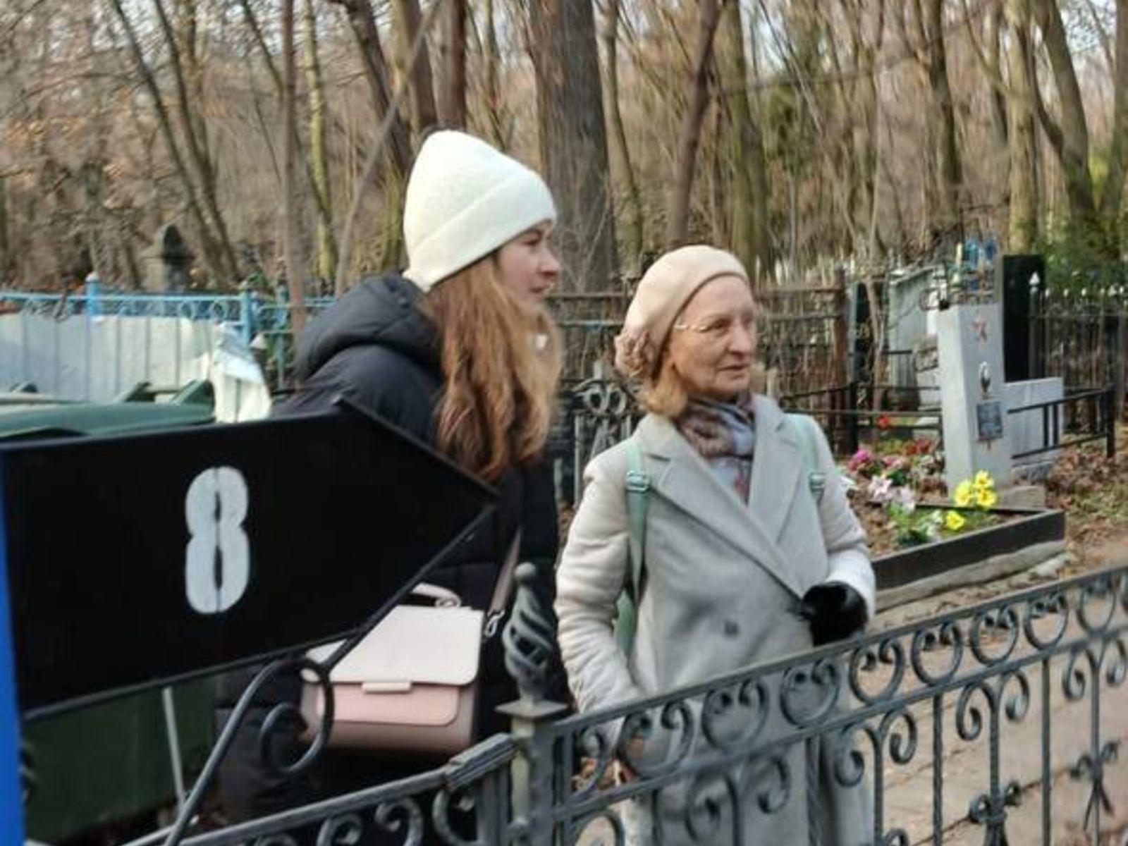 8-я аллея кладбища