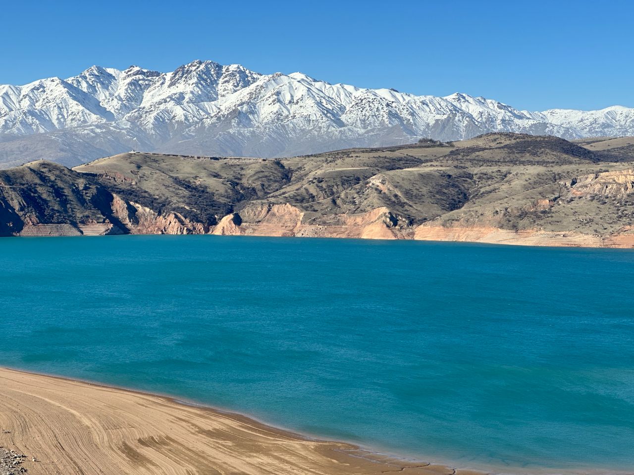 Индивидуальная горная экскурсия из Ташкента к сердцу Тянь-Шаня - индивидуальная экскурсия в Ташкенте на машине гида длительностью 6 часов с количеством участников до 4 человек цена экскурсии 120€