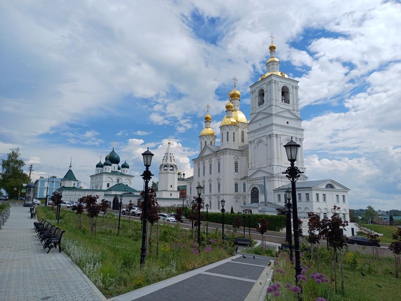 Экскурсия из Нижнего Новгорода в Арзамас-городок — Москвы уголок - индивидуальная экскурсия в Нижнем Новгороде на машине гида длительностью 8 часов с количеством участников до 6 человек цена экскурсии 16000₽