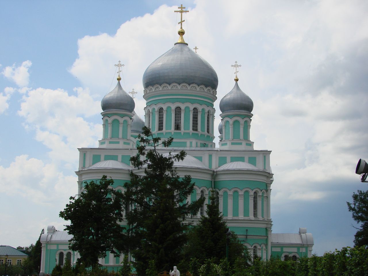 Индивидуальная экскурсия в Дивеево — четвёртый удел Богородицы - индивидуальная экскурсия в Нижнем Новгороде на машине гида длительностью 8 часов с количеством участников до 6 человек цена экскурсии 20000₽