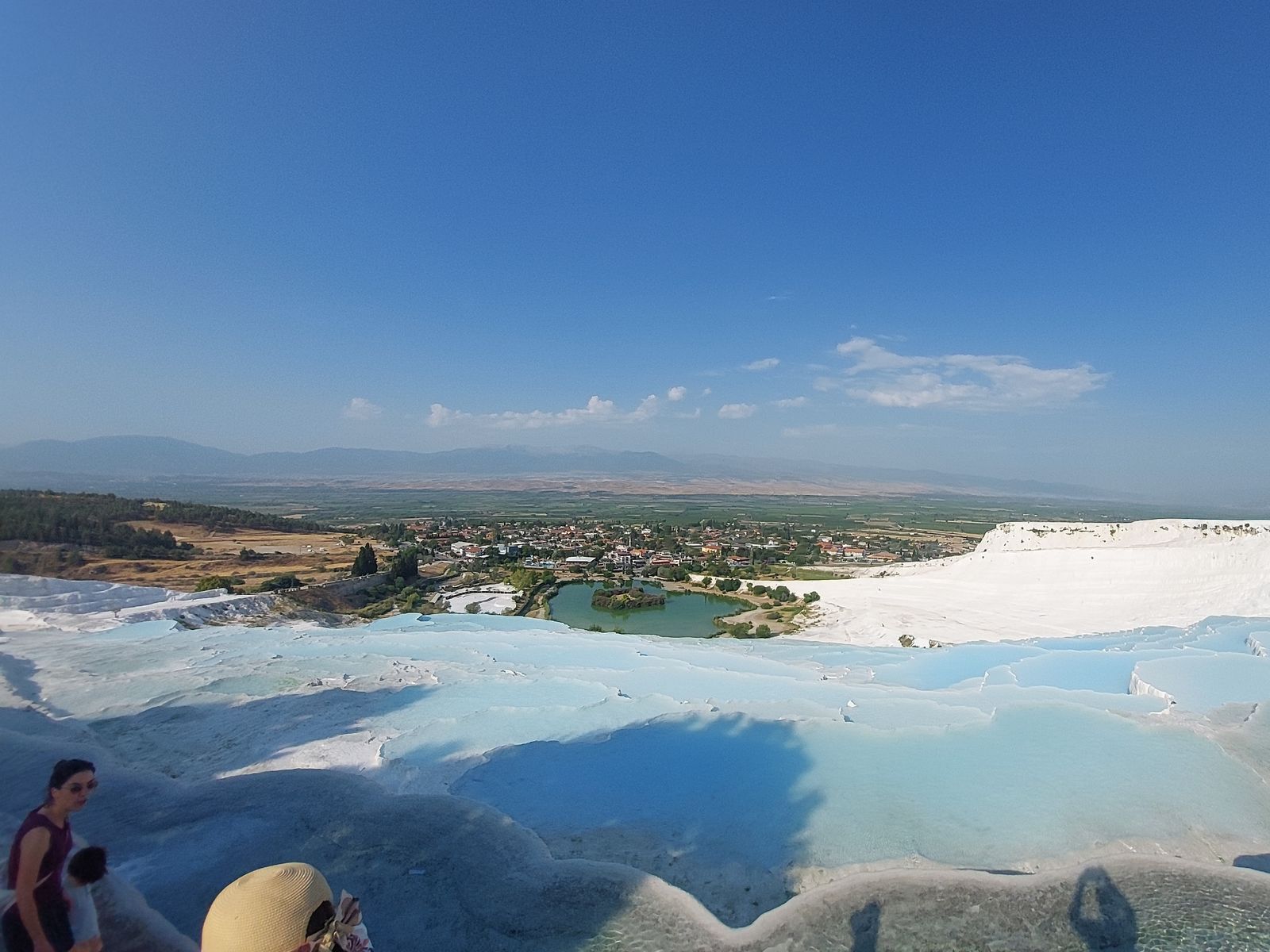 White travertains of Pamukkale