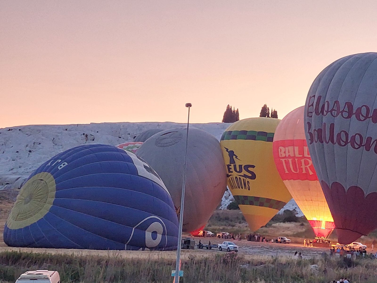 Sunrise with air balloons
