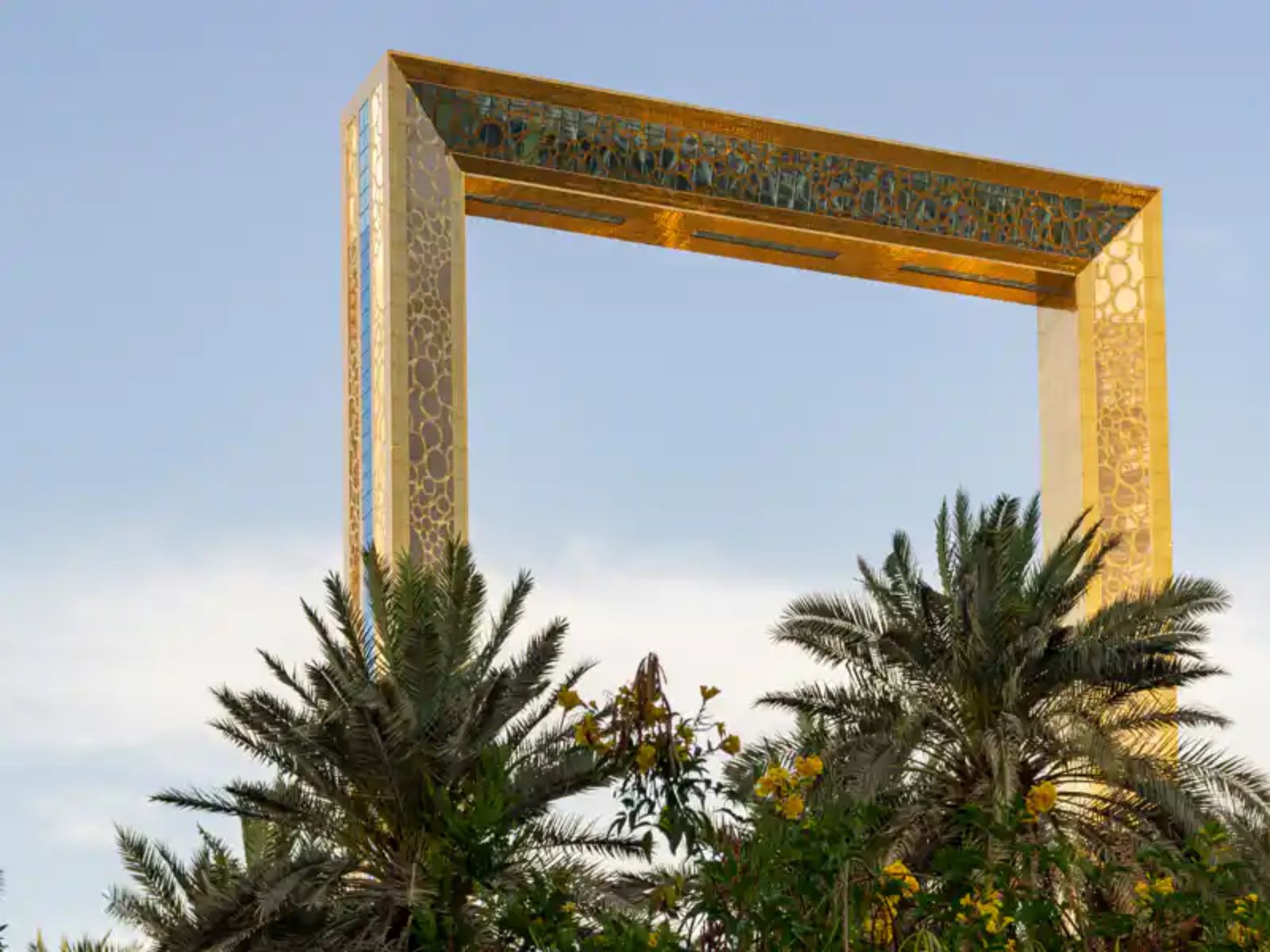 Символ перехода между прошлым и будущим 