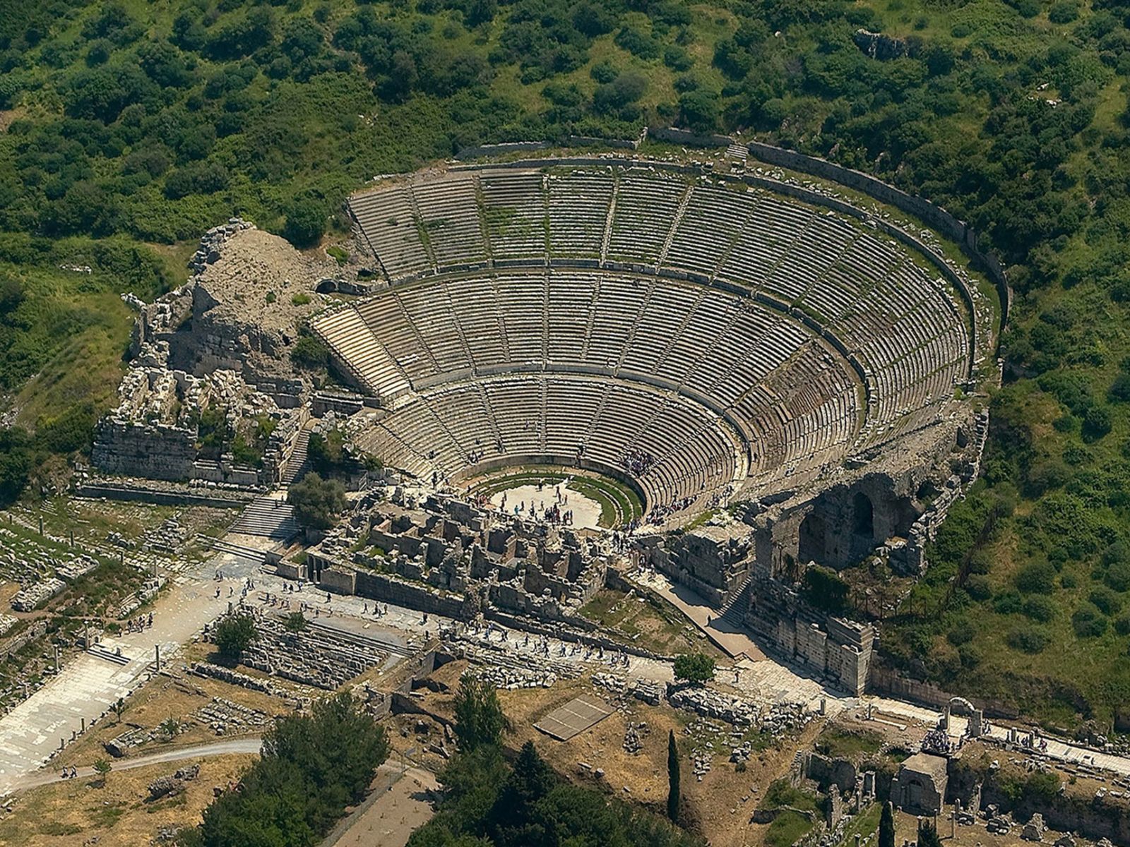 Вид на амфитеатр