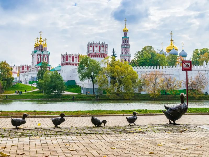Индивидуальная экскурсия в Москве: Лабиринты Ивановской горки - индивидуальная экскурсия в Москве пешком длительностью 2.5 часа с количеством участников до 10 человек цена экскурсии 8500₽