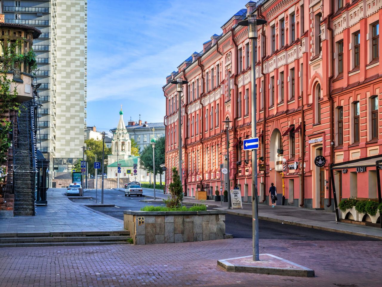 Индивидуальная экскурсия по Арбату в Москве - индивидуальная экскурсия в Москве пешком длительностью 2.5 часа с количеством участников до 10 человек цена экскурсии 10000₽