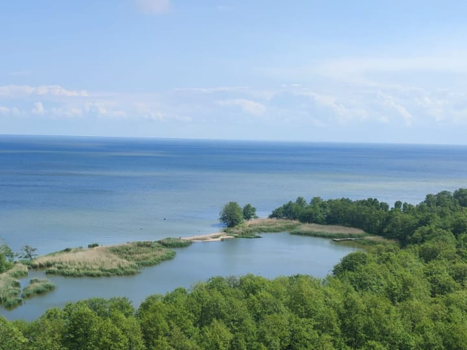 Озеро Лебедь