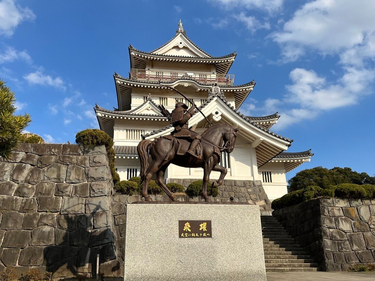 Индивидуальная обзорная экскурсия по Тибе - индивидуальная экскурсия в Тибе пешком длительностью 4 часа с количеством участников до 5 человек цена экскурсии 270€