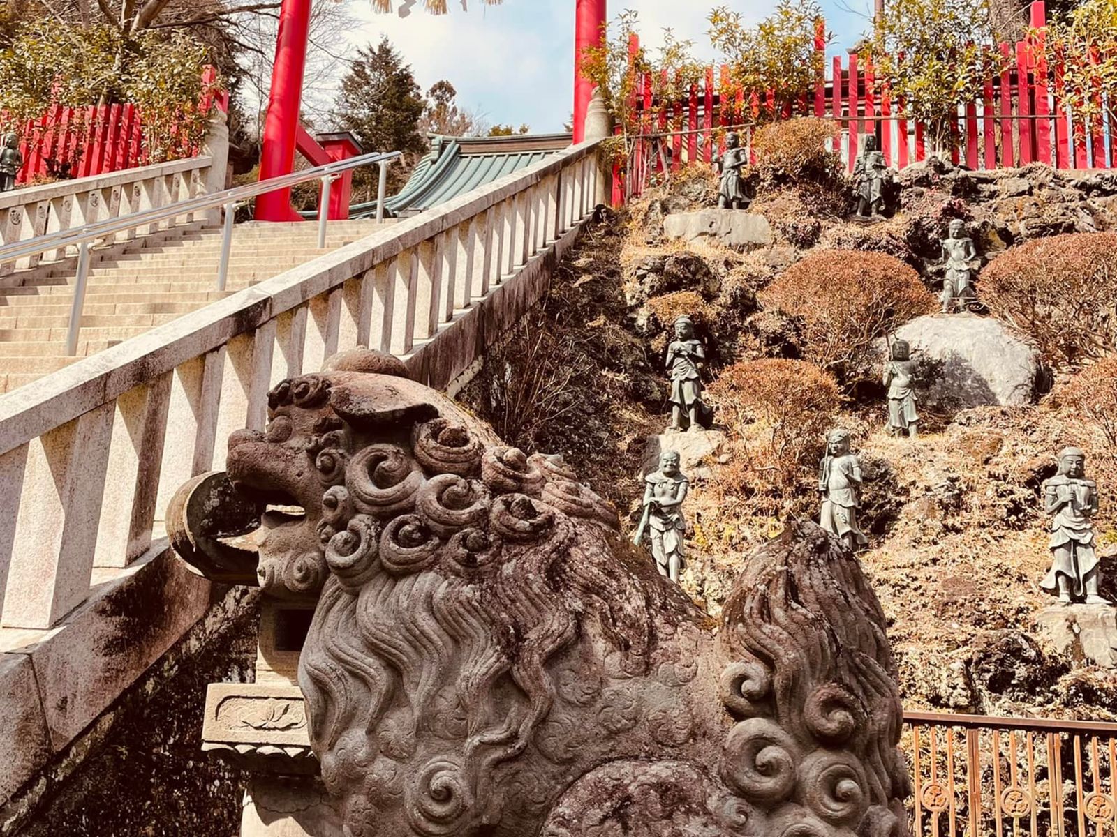 Лестница к храму