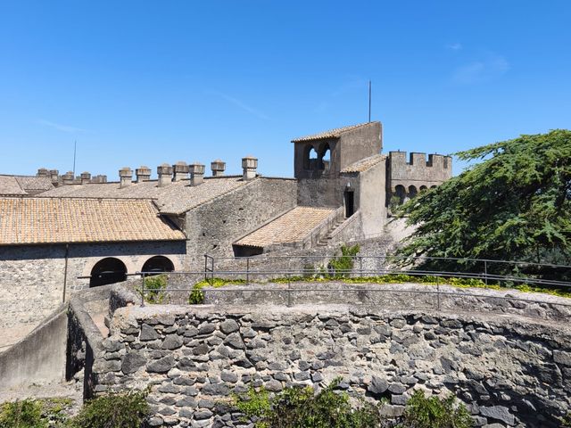 Обзорная экскурсия из Рима к озеру Браччано и старинному замку — фото 2
