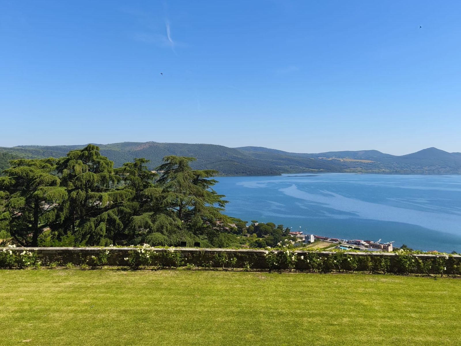 Озеро Браччано