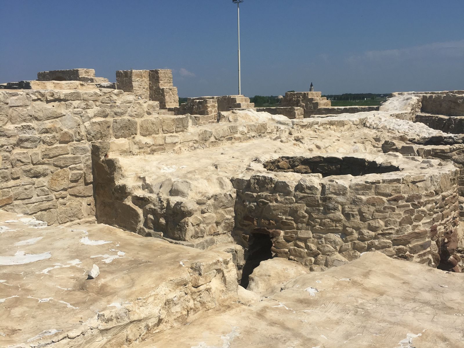 Руины Белой палаты