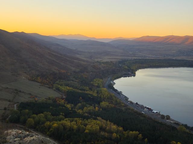 Авторская индивидуальная экскурсия из Еревана вокруг озера Севан