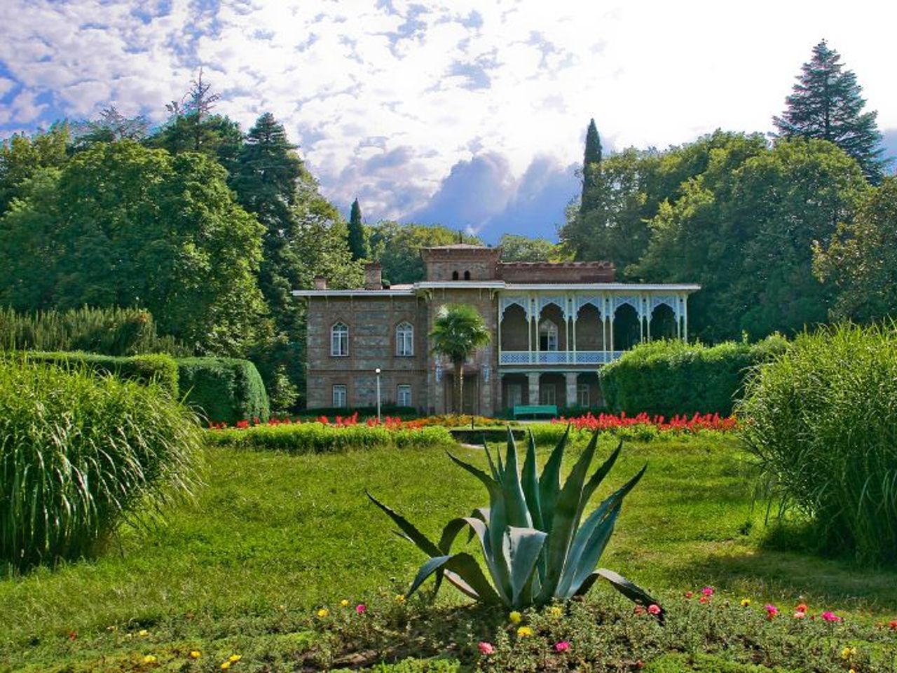 Индивидуальная обзорная экскурсия из Тбилиси в Западную Кахетию - индивидуальная экскурсия в Тбилиси на машине гида длительностью 5 часов с количеством участников до 4 человек цена экскурсии 175€