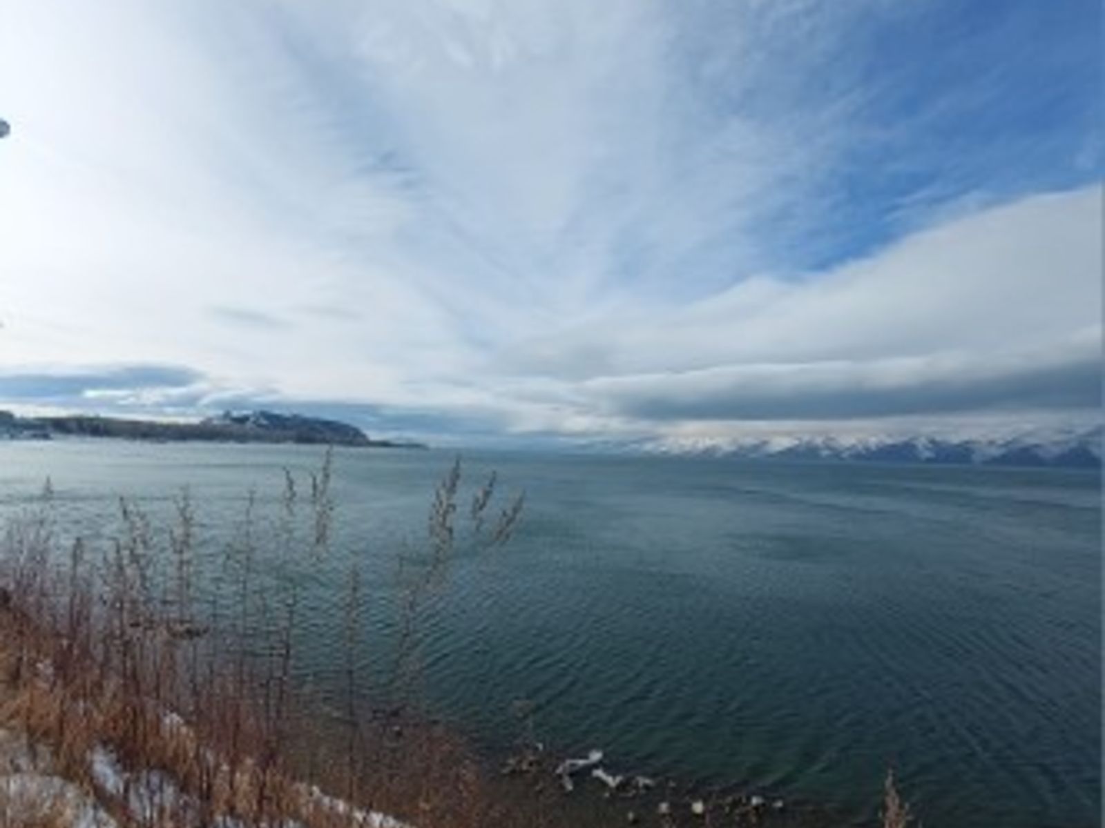 Это одно из самых высокорасположенных пресноводных озер в мире (1900 м) 