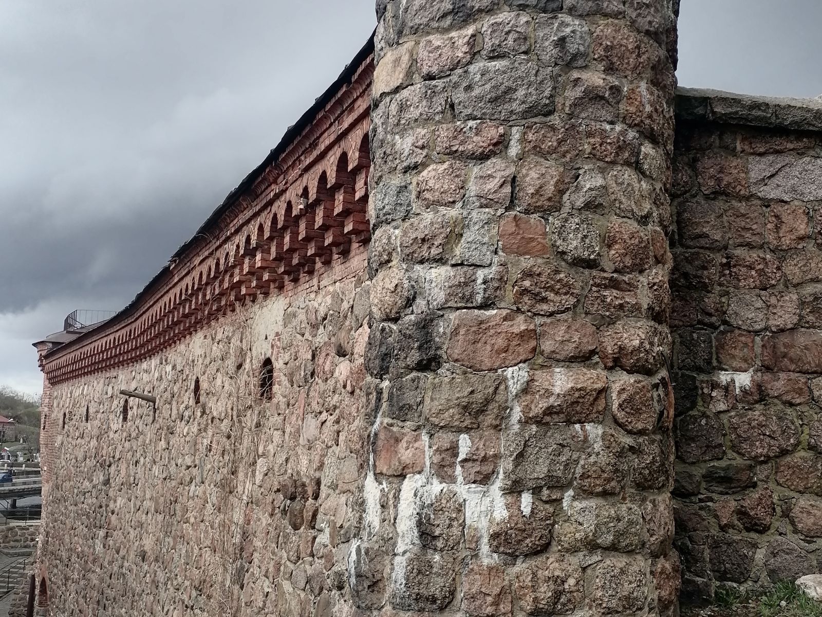 Стены замка, построенные в XV веке