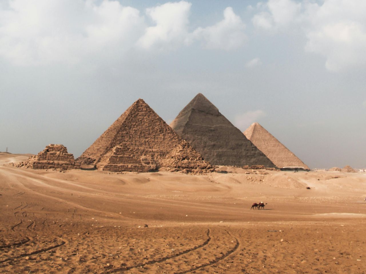 Экскурсия из Каира в три столицы пирамид — Мемфис, Саккару и Гизу - индивидуальная экскурсия в Каире на машине гида длительностью 8 часов с количеством участников до 3 человек со скидкой 10% цена экскурсии 153$