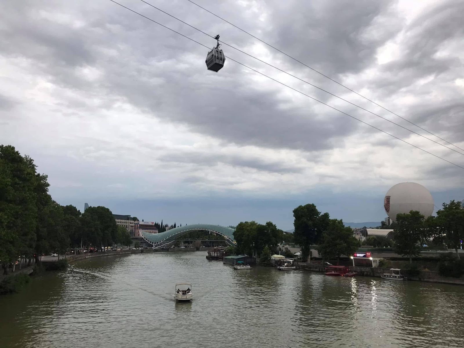 Вечерний Тбилиси - прогулки по Куре