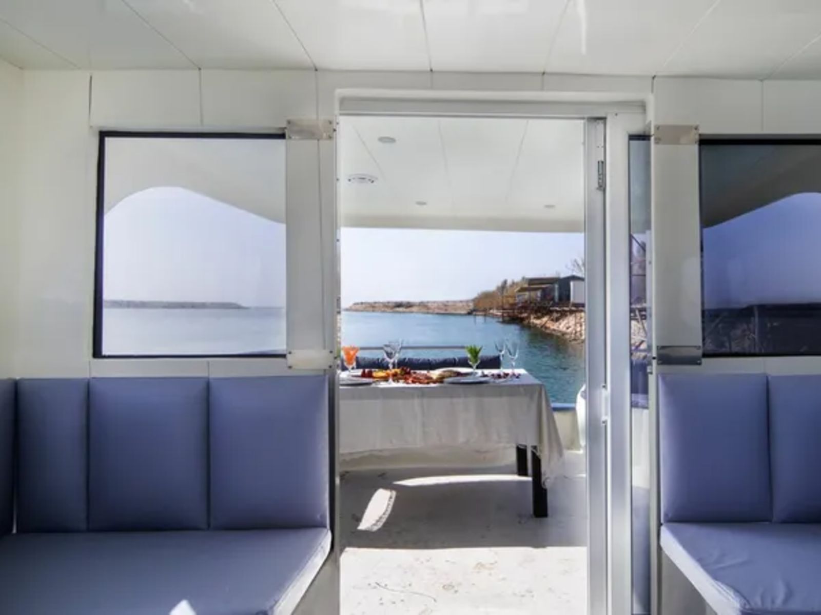 На борту яхты