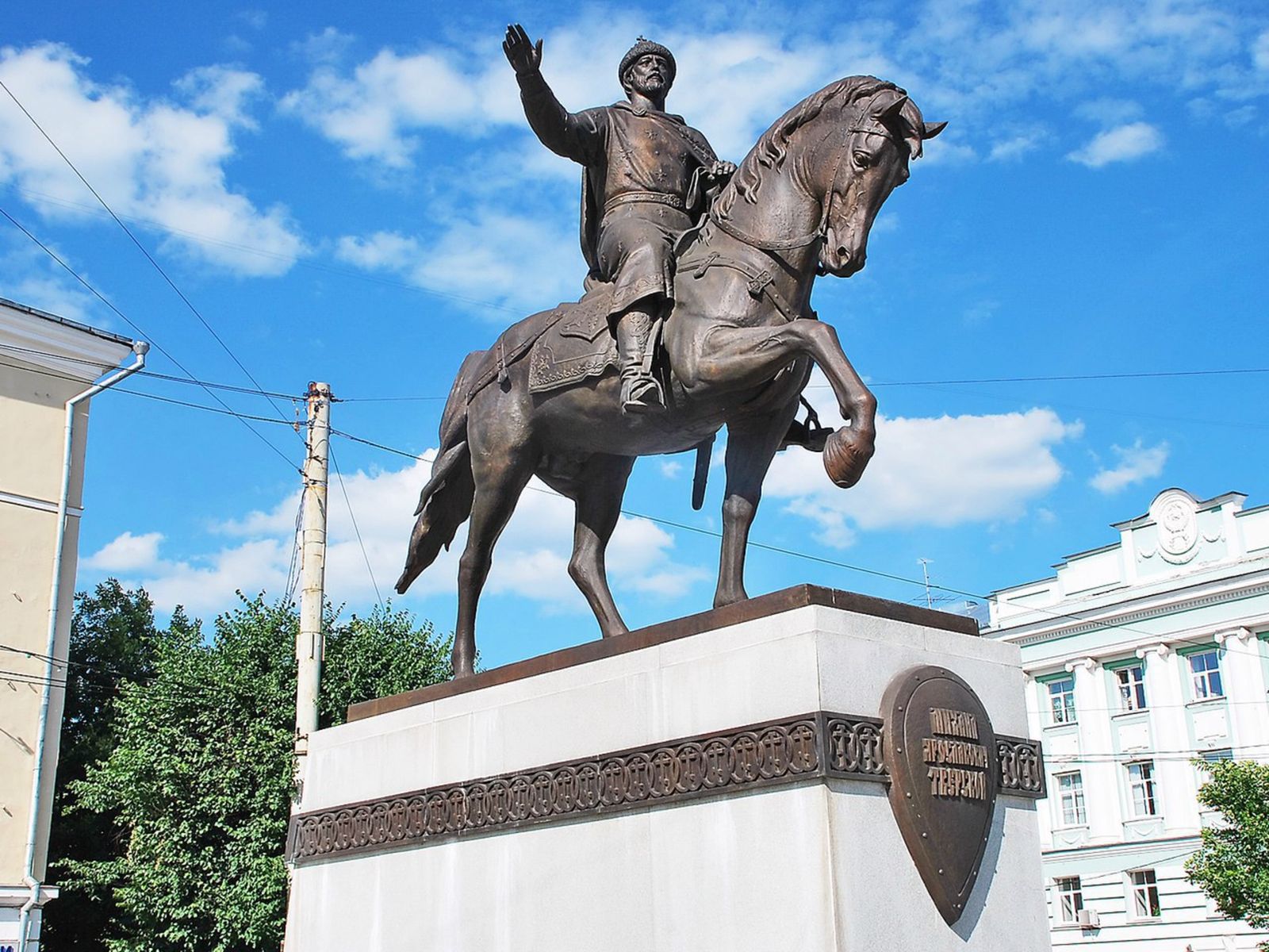 Памятник князю Михаилу Тверскому
