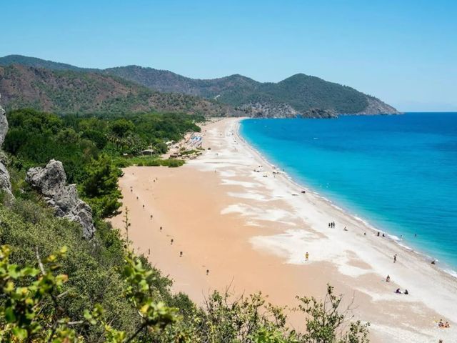 Экскурсия к горе Химера и Чиралы: огни, море и ужин у горной реки