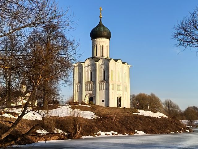 Обзорная экскурсия в Боголюбово и храм Покрова на Нерли