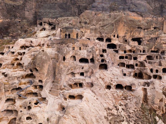 Экскурсия в пещерный город Вардзия, крепость Рабат и Боржоми — фото 3