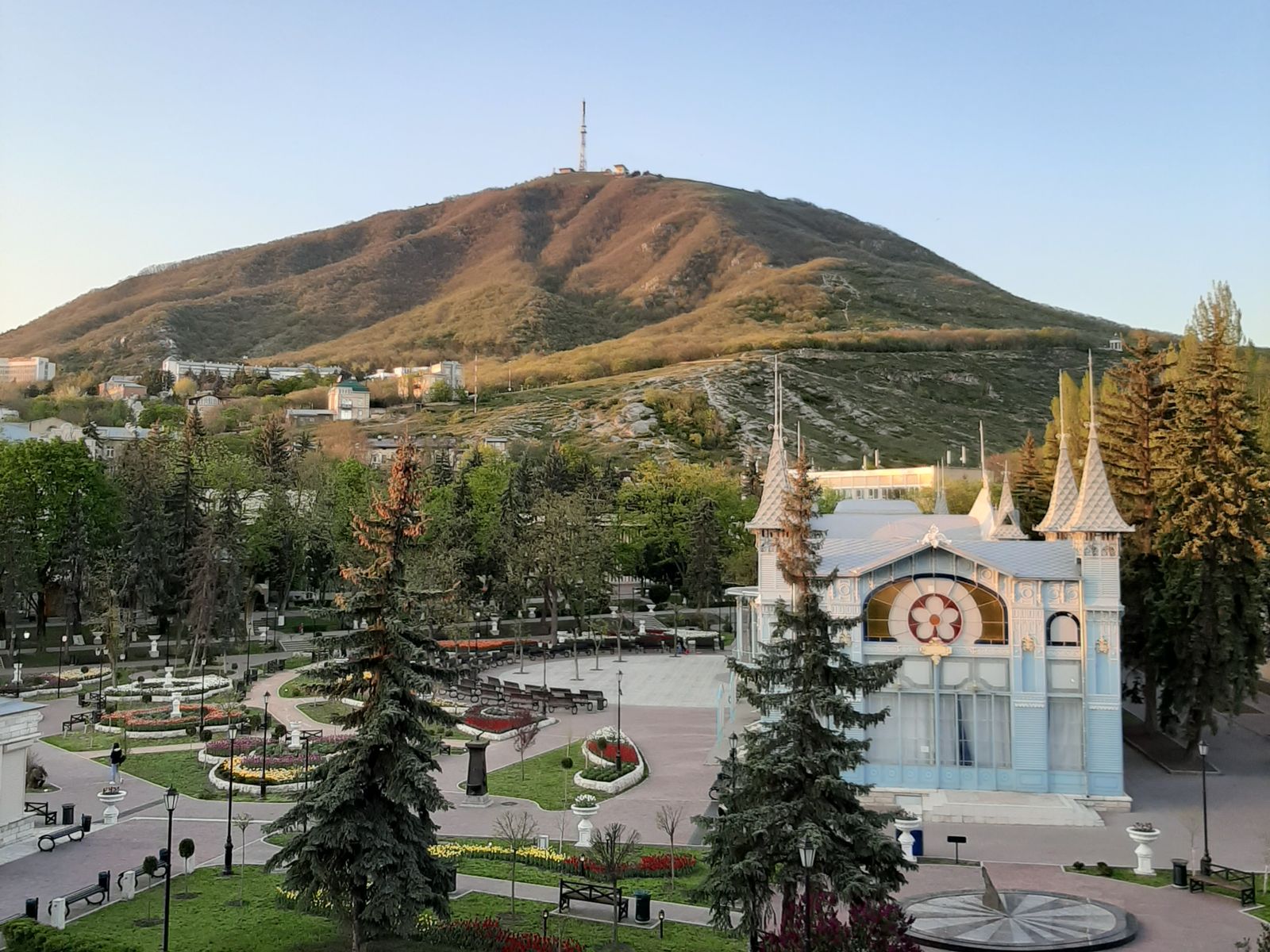 Парк Цветник и гора Машук