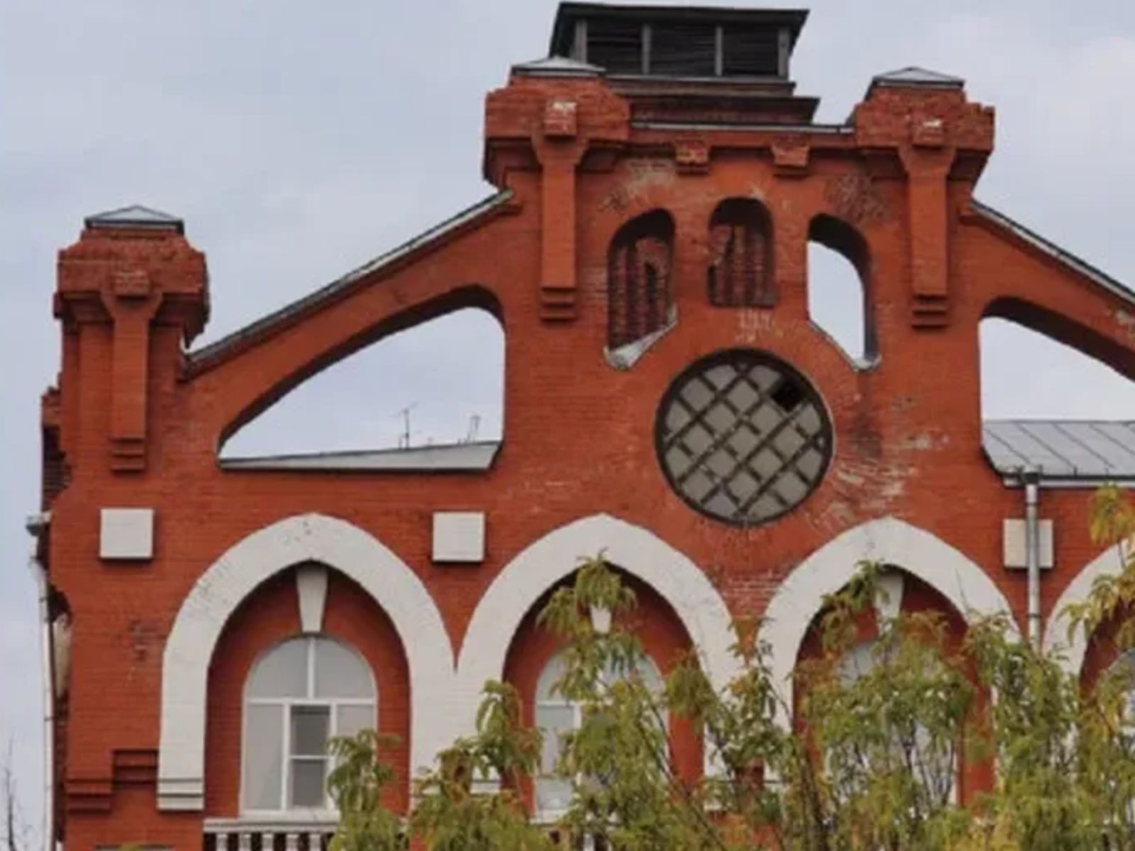 Казарма "Париж"