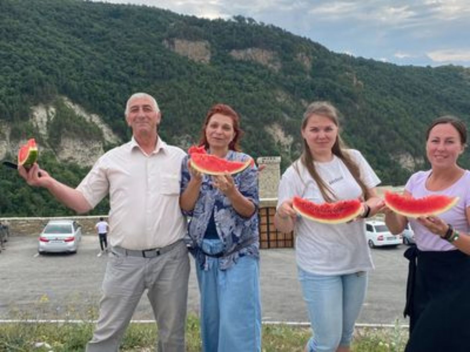 Туристы
