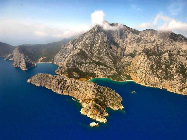 Морская прогулка из Кемера к бухтам Порто-Дженевиз, Сазак, Аксеки — фото 2