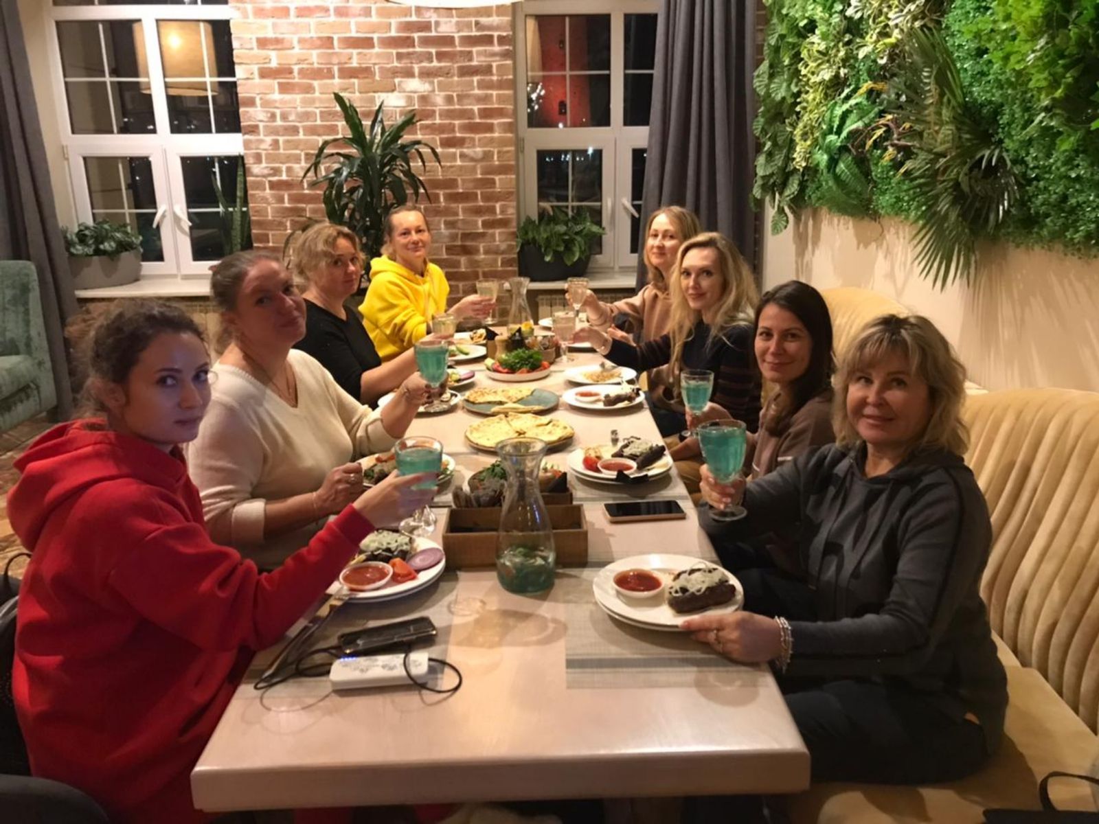 В ресторане