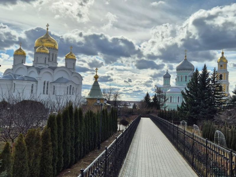 Тематическая экскурсия из Нижнего Новгорода "Магия Дивеево" - индивидуальная экскурсия в Нижнем Новгороде на машине гида длительностью 10 часов с количеством участников до 6 человек цена экскурсии 19000₽