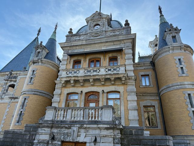 Групповая обзорная экскурсия в Ялту и три главных дворца Крыма