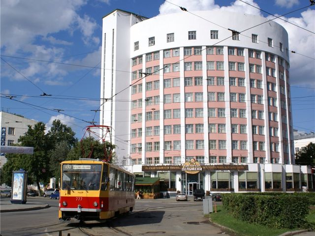 Пешая экскурсия "Екатеринбург — лаборатория конструктивизма"