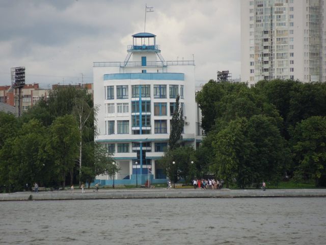 Пешая экскурсия "Екатеринбург — лаборатория конструктивизма" — фото 2