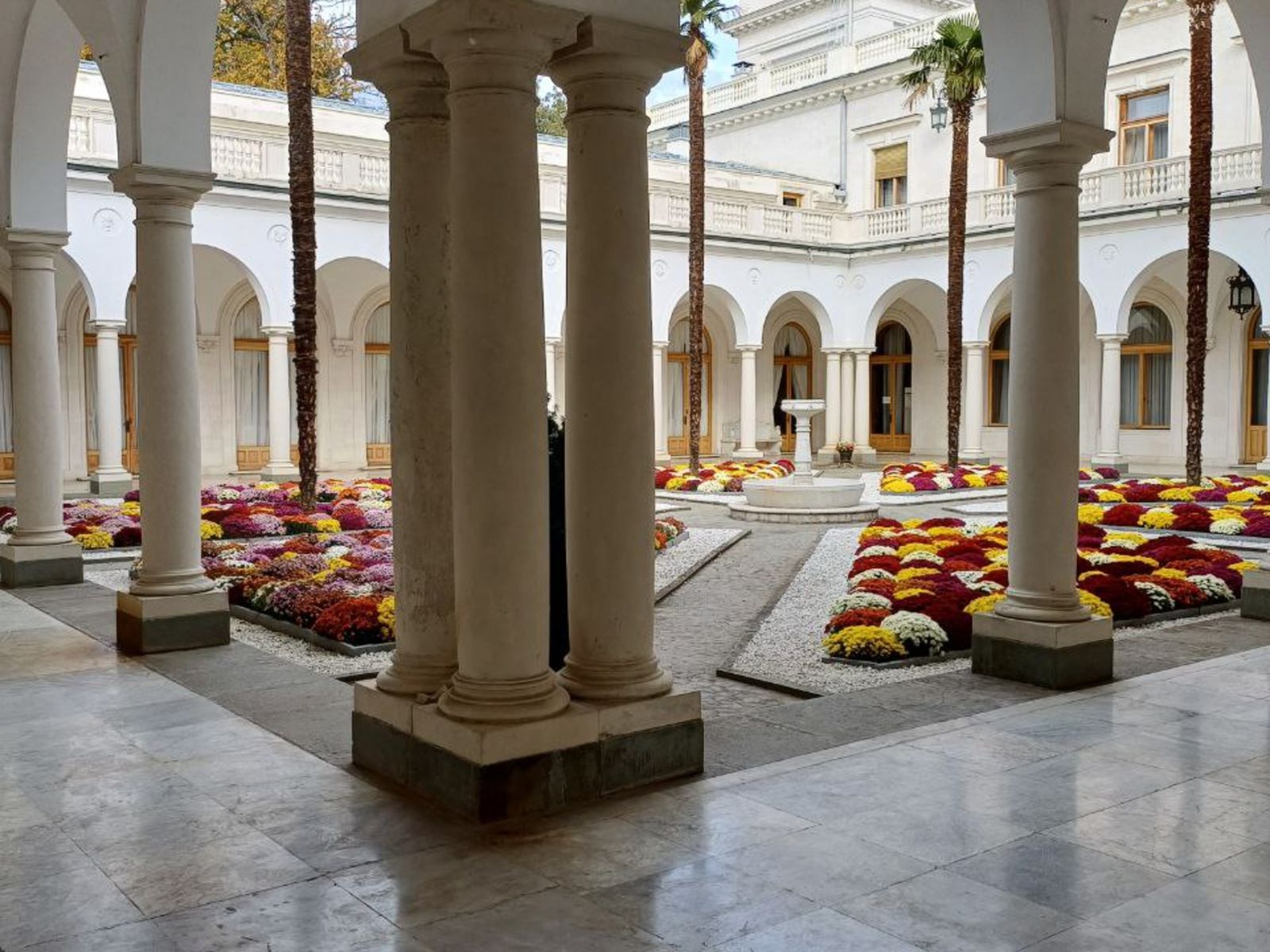 Итальянский дворик