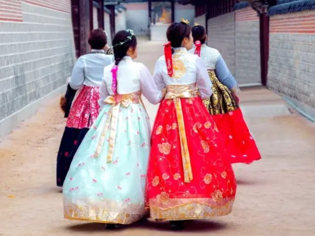 Экскурсия в Сеуле с k-шоппингом в районе Сонсу + Haus Nowhere