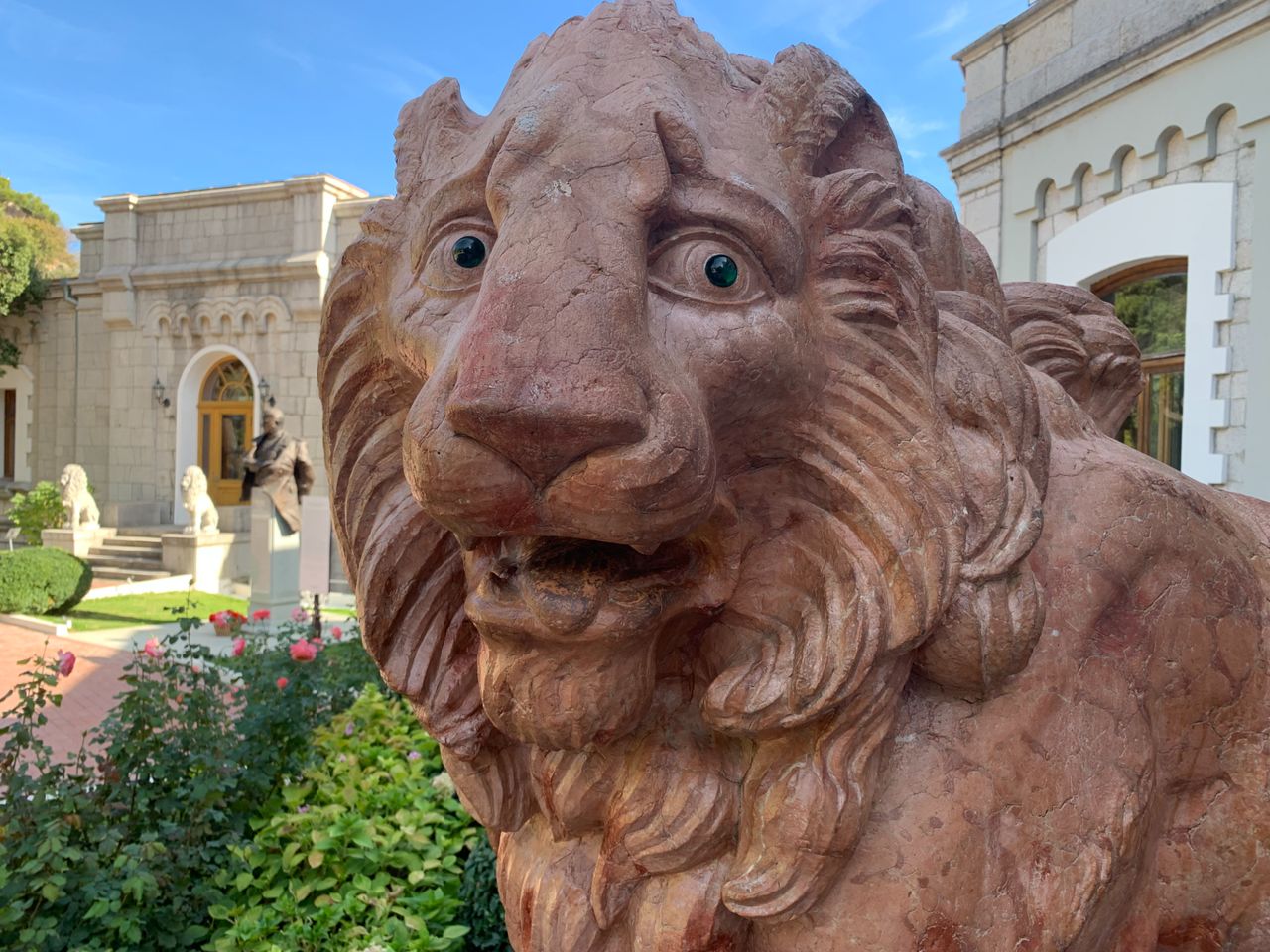 Раскрывая тайны: экскурсия в Юсуповский и Ливадийский дворцы - групповая экскурсия в Севастополе на автобусе длительностью 11 часов с количеством участников до 17 человек со скидкой 10% еще 38 часов цена экскурсии 2520₽