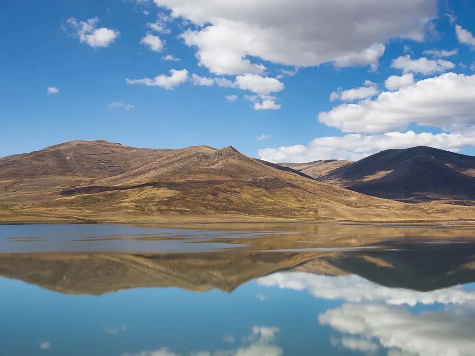 Водохранилище в горах