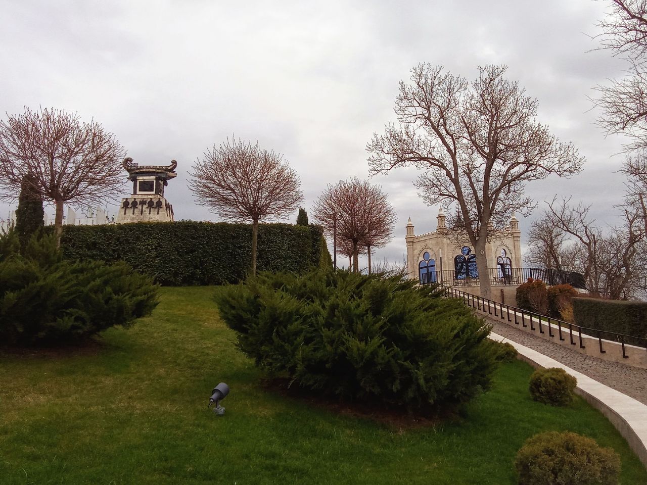 Обзорная пешая экскурсия по центру Севастополя на 1,5 — 2 часа - индивидуальная экскурсия в Севастополе пешком длительностью 1.5 часа с количеством участников до 20 человек цена экскурсии 3000₽