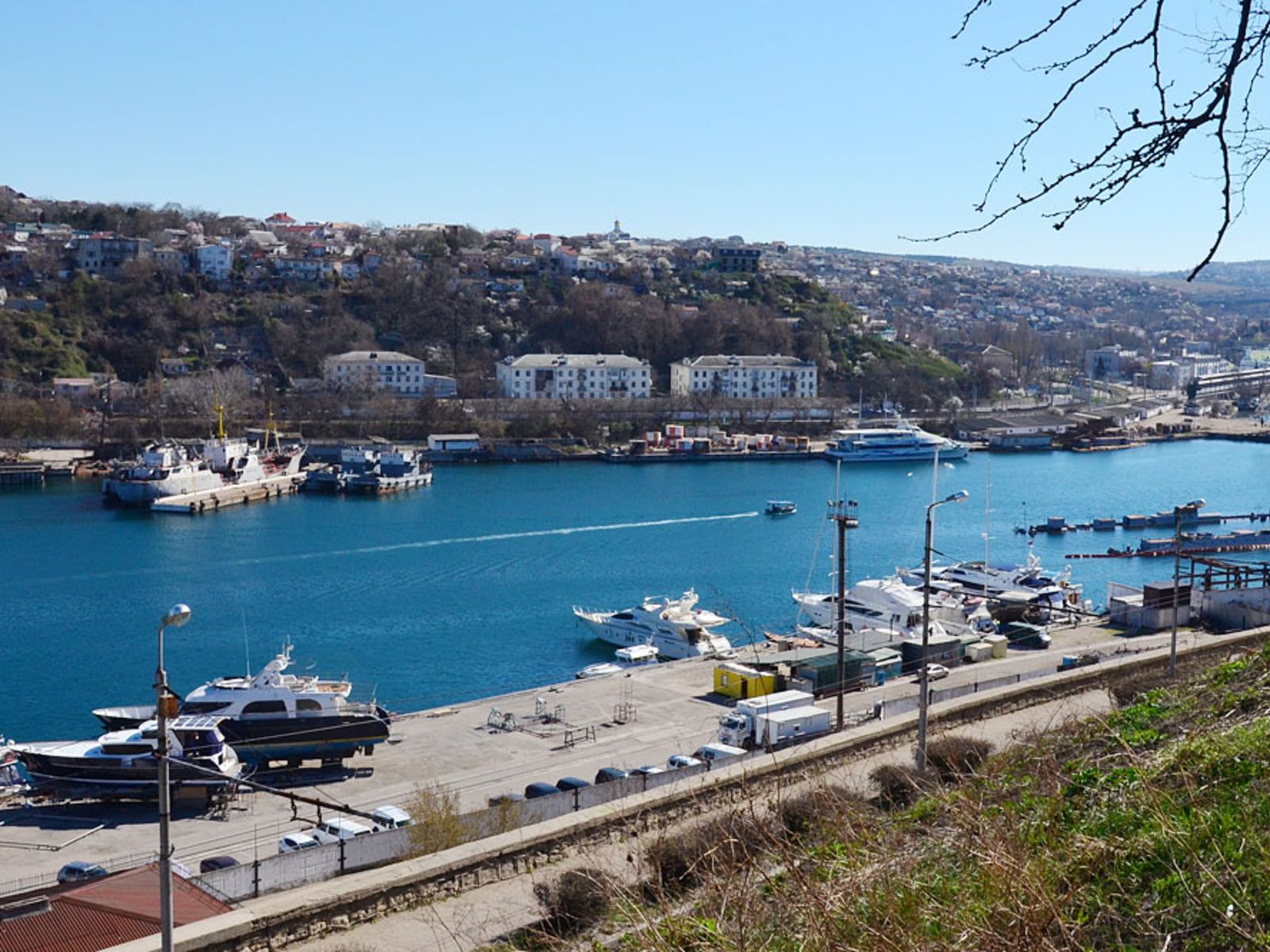 Вид на Южную бухту