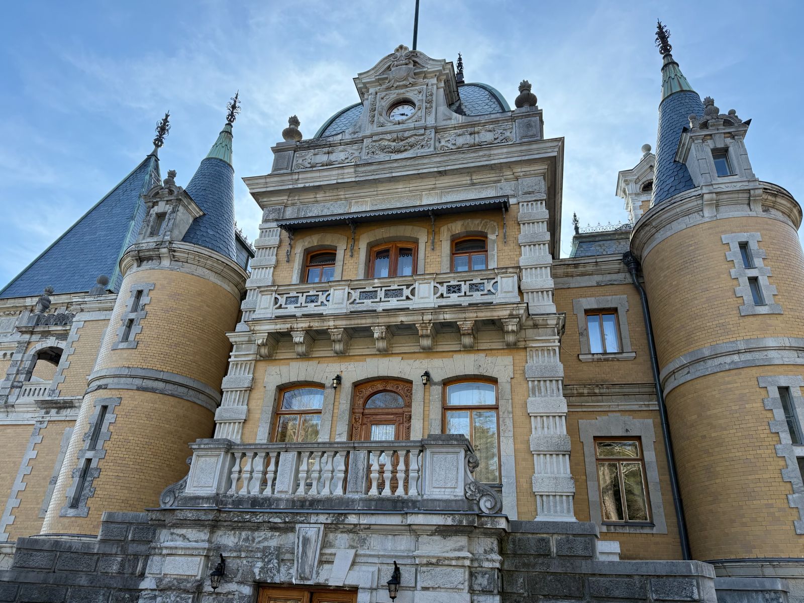 Императорский Массндровский дворец