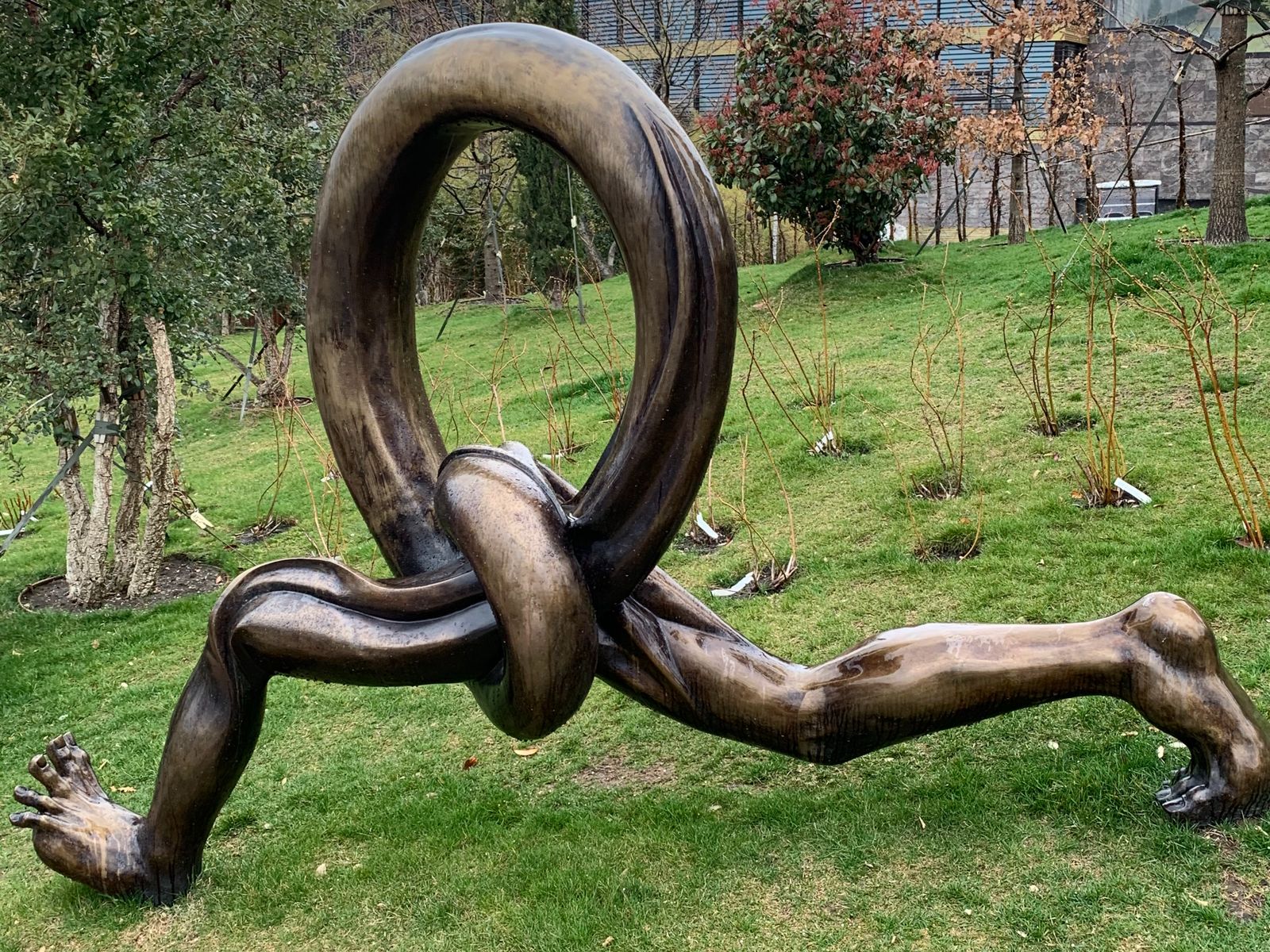 Реплики великих скульптур в Мрии